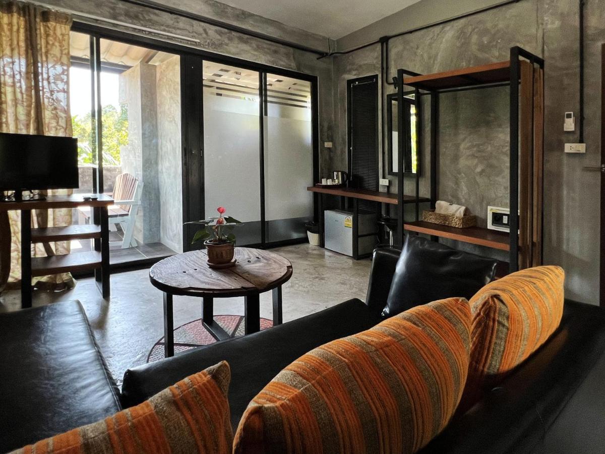 Aonang Third Place Hometel Ao Nang Екстер'єр фото