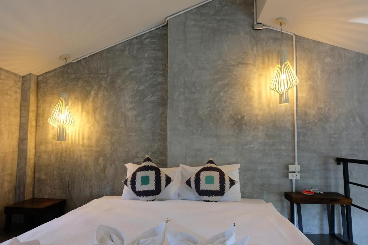 Aonang Third Place Hometel Ao Nang Екстер'єр фото