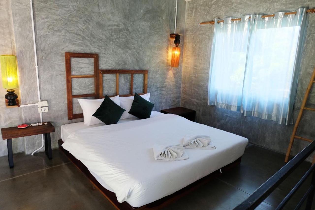 Aonang Third Place Hometel Ao Nang Екстер'єр фото