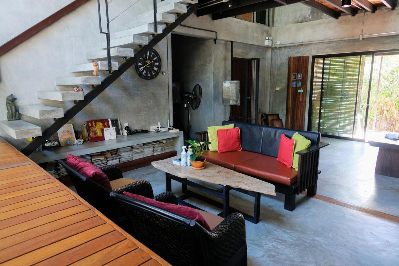 Aonang Third Place Hometel Ao Nang Екстер'єр фото