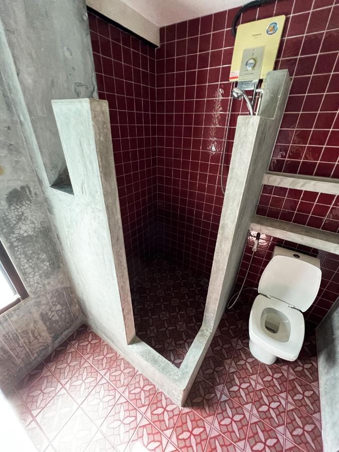 Aonang Third Place Hometel Ao Nang Екстер'єр фото