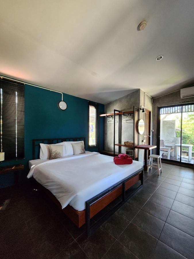 Aonang Third Place Hometel Ao Nang Екстер'єр фото